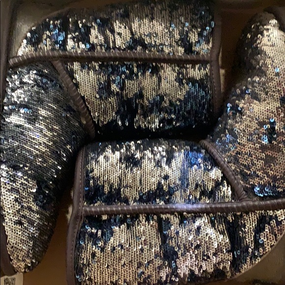 UGG Shoes - Ugg sparkle boot blue silver size 6